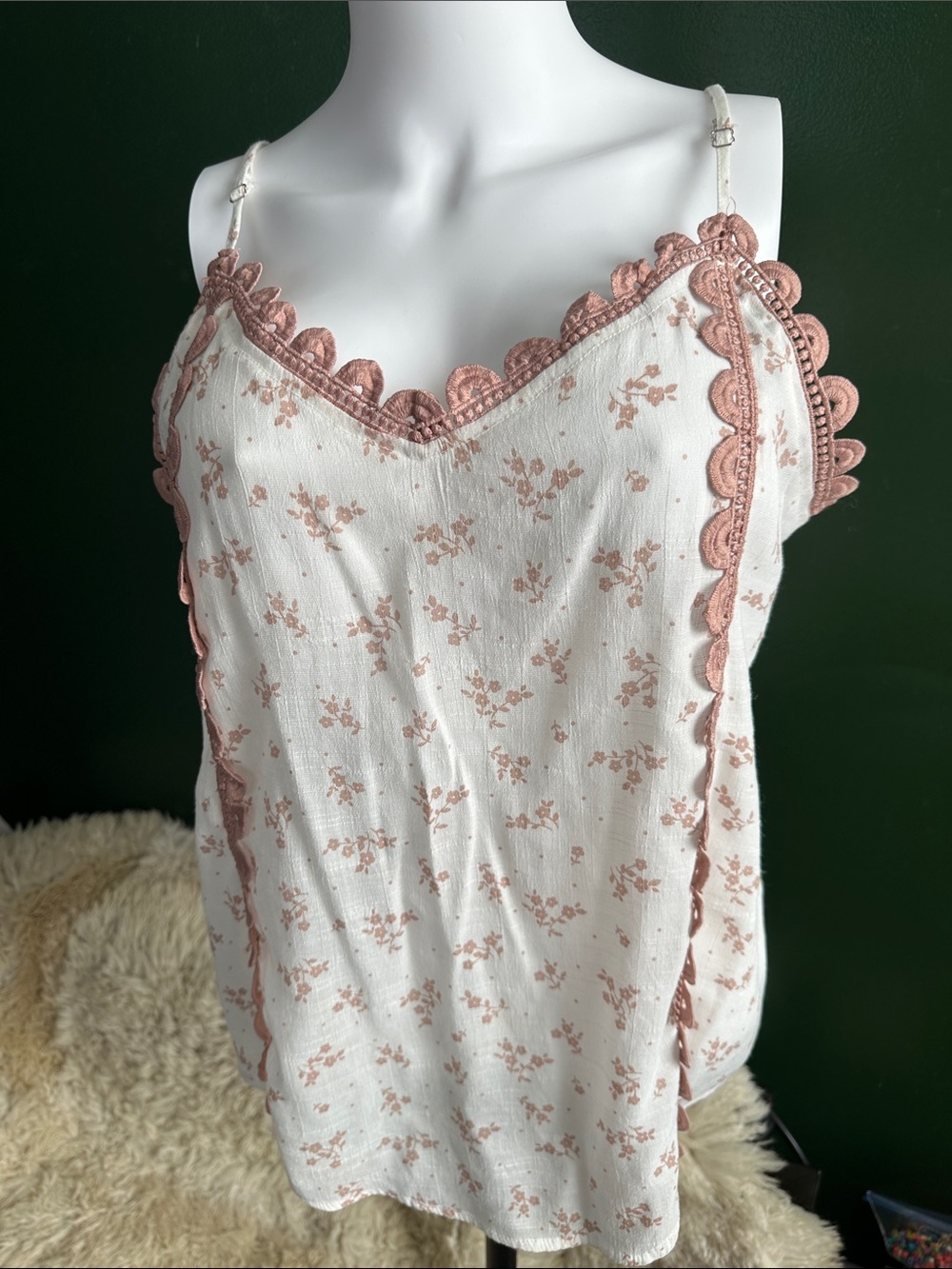 mine Floral Lace-Trim Cami Tank - White with Dusty Rose